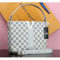 branded imported bags  LOUIS VUITTON  Size : 8" by 10"  Stylish Design