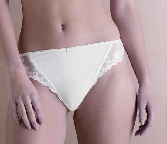 Adore Lingerie [ UK SIZE 12/14 ] 'Sunflower' White Thong with Pretty...