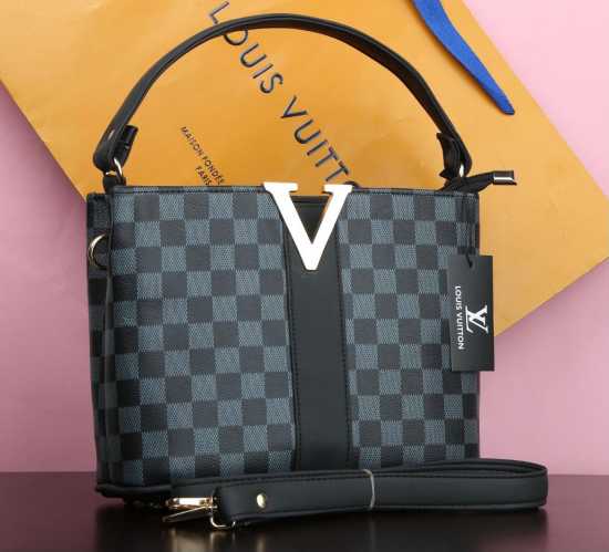 branded imported bags  LOUIS VUITTON  Size : 8" by 10"  Stylish Design